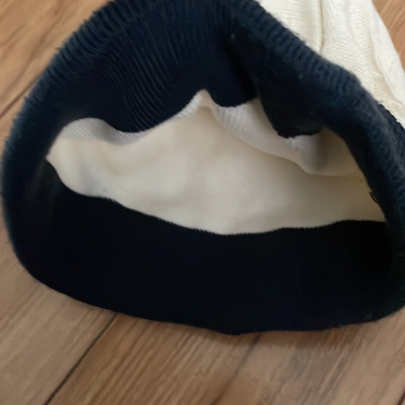 New Era New England Patriots ladies toque - Picture 3 of 3